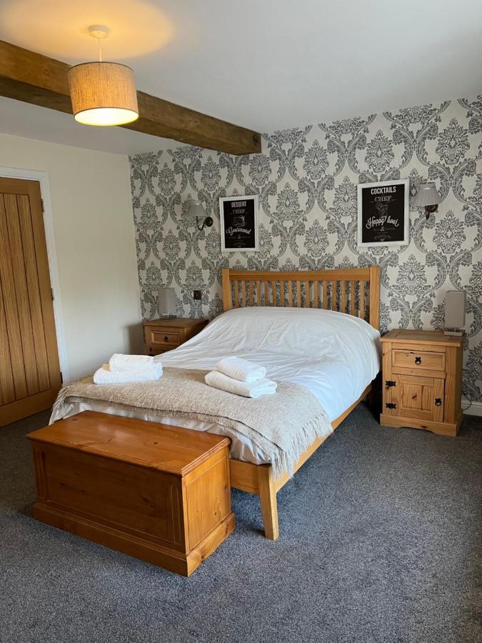 Fox And Goat Hotel Waterstock ภายนอก รูปภาพ